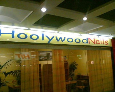 Shop Sign of HoolywoodNails